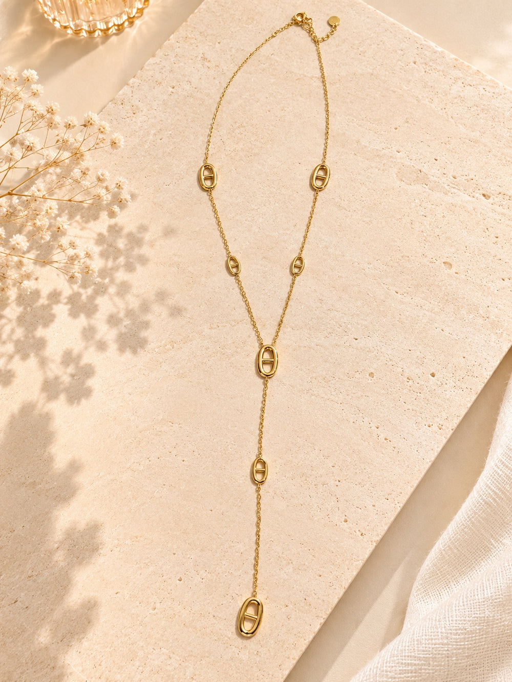 COLLIER ALICE