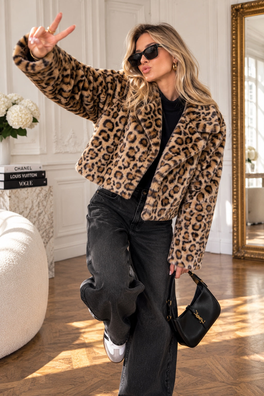 Veste LOLITA en fourrure synthétique léopard - look porté