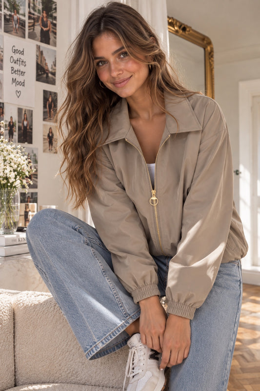 Veste MELINA style bomber beige, fermeture éclair dorée et manches amples