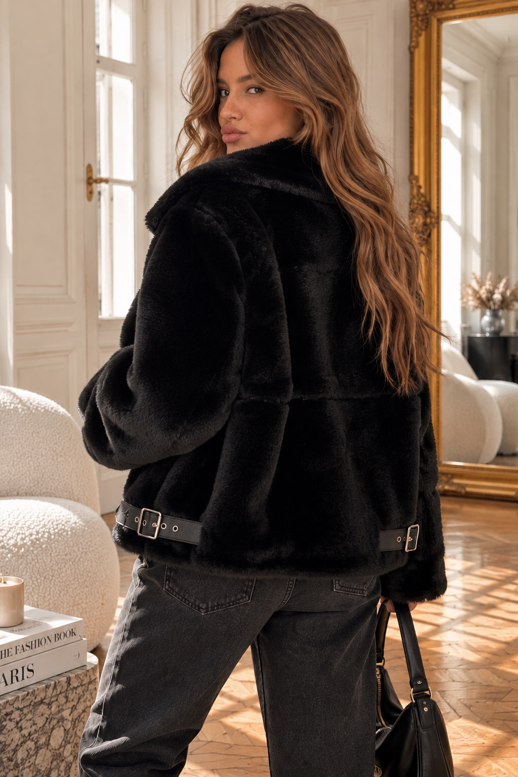 Veste Romy noire en fourrure synthétique, dos